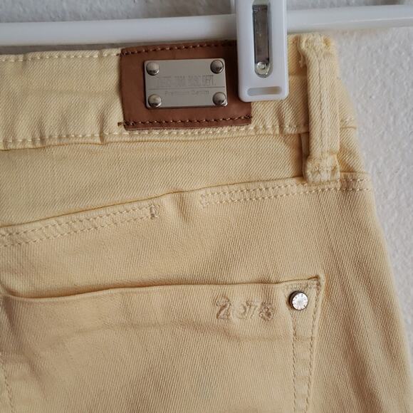 NEW Yellow Zara Jeans - Picture 4 of 9